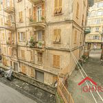 Affitto 5 camera appartamento di 67 m² in Genova