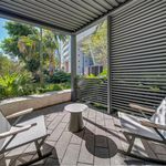 Rent 1 bedroom apartment of 79 m² in Miami Beach