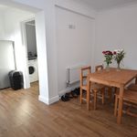 Rent 4 bedroom apartment in Hull