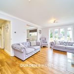 Rent 4 bedroom apartment in Woodford Green