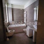 Affitto 4 camera appartamento di 153 m² in Vicenza