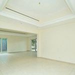 Rent 4 bedroom house of 403 m² in Dubai