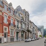 Huur 7 slaapkamer huis van 300 m² in Bruxelles