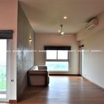 Rent 4 bedroom apartment of 371 m² in Delthota