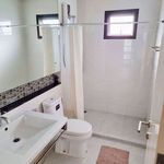 Rent 4 bedroom house of 280 m² in Makkasan