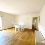 Affitto 5 camera appartamento di 104 m² in Vicenza