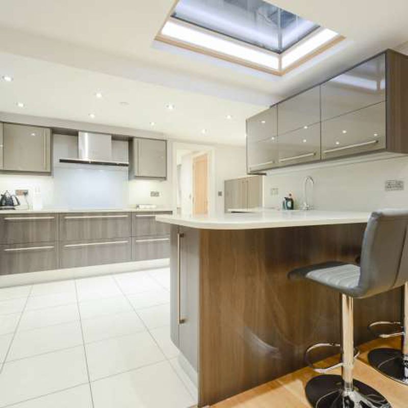 Chic 4-bedroom house to rent in City of Westminster, London Paddington