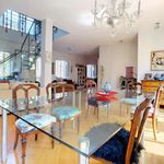 Rent a room of 400 m² in Milano