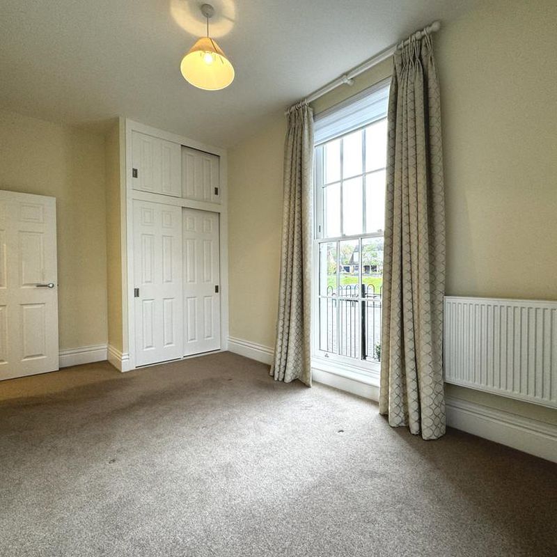 2 bedroom apartment to rent Brundon
