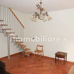 Rent 4 bedroom house of 96 m² in Cropani