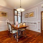Rent 4 bedroom apartment of 140 m² in Venezia