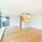 Rent 2 bedroom apartment in Canary Wharf