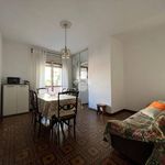 Affitto 3 camera appartamento di 80 m² in Triest