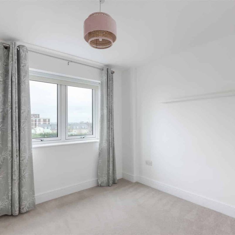 2 bed flat to rent in Roehampton Lane, Putney, SW15 | James Anderson