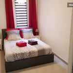 Rent 1 bedroom apartment of 36 m² in Salon-de-Provence