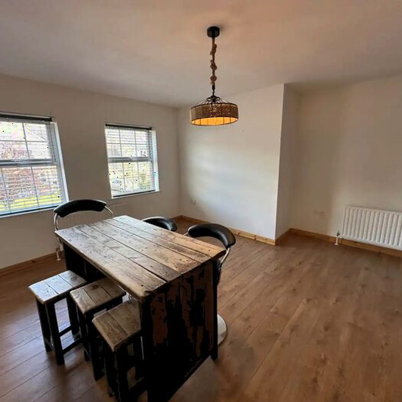 2 Bedroom Apartment To Rent In Mount Eagles Lodge, Belfast, BT17 Milltown 