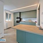 Affitto 4 camera appartamento di 120 m² in Bari