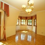 Rent 7 bedroom apartment of 196 m² in Budapest