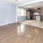 Rent 2 bedroom apartment in Evanston