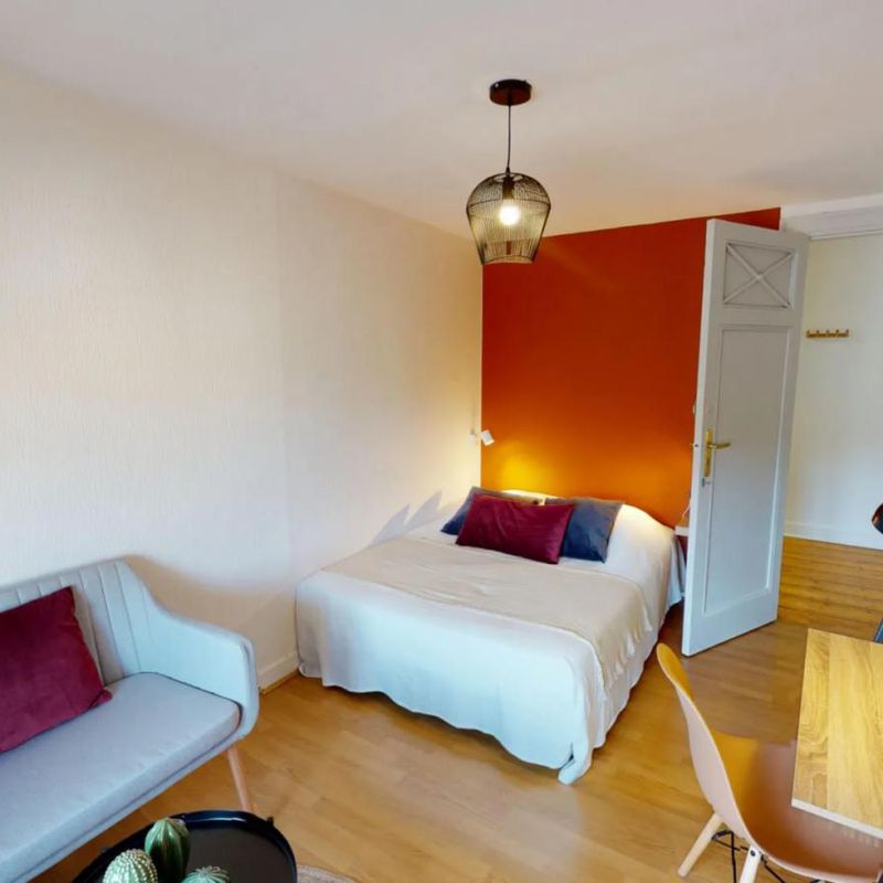 Welcoming double bedroom in the Centre-Ville