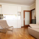 Rent 2 bedroom apartment of 83 m² in Porto
