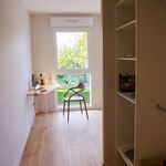 Rent a room of 200 m² in Pessac