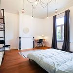 Rent 9 bedroom apartment of 300 m² in Ixelles