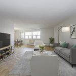 Rent 1 bedroom apartment of 885 m² in Toronto