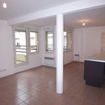 Rent 2 bedroom apartment of 58 m² in Reims
