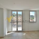 Rent 3 bedroom apartment of 83 m² in Vaison-la-Romaine
