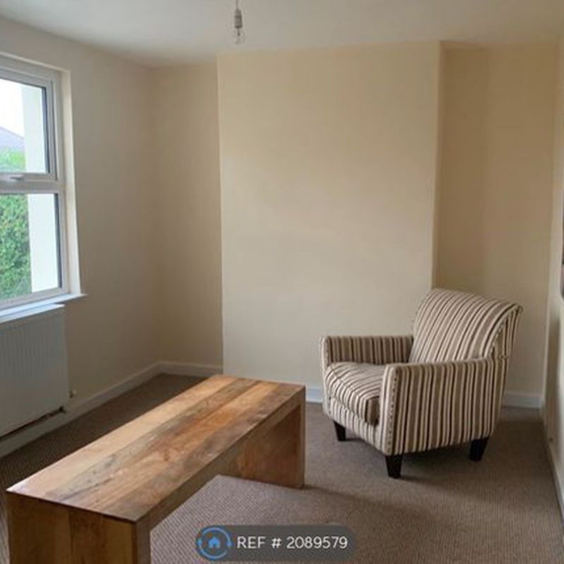 Room to rent in Kings Road, Connah's Quay, Deeside CH5