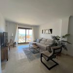 Alquilo 2 dormitorio apartamento de 100 m² en Benahavís