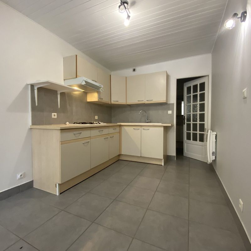 Appartement à louer, 2 pièces - Bourg-lès-Valence 26500