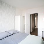 Rent a room of 93 m² in Levallois-Perret