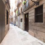Rent a room of 101 m² in Barcelona