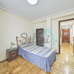 Alquilo 3 dormitorio apartamento de 82 m² en Oviedo
