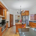 Rent 4 bedroom house of 392 m² in Johannesburg