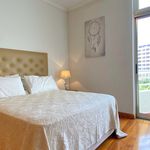 Alugar 3 quarto apartamento de 200 m² em São Martinho