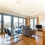 Rent 1 bedroom apartment of 85 m² in Ixelles