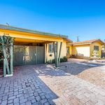 Rent 3 bedroom house of 120 m² in Palm Springs