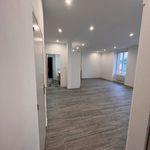 Rent 3 bedroom apartment of 67 m² in Rostrenen