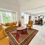 Rent 4 bedroom house of 353 m² in Kingston