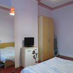 Rent 1 bedroom apartment of 59 m² in Etterbeek