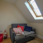 Rent 2 bedroom flat in Stockcross