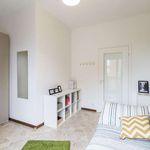 Rent a room of 135 m² in Cesano Boscone