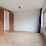 Rent a room of 155 m² in 's-Gravenhage