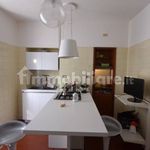 Affitto 4 camera appartamento di 150 m² in Lecco