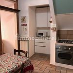 Affitto 2 camera appartamento di 45 m² in Perugia