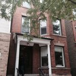 Rent 2 bedroom apartment of 900 m² in Chicago