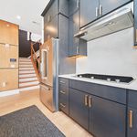 Rent 2 bedroom apartment of 144 m² in Tarrytown